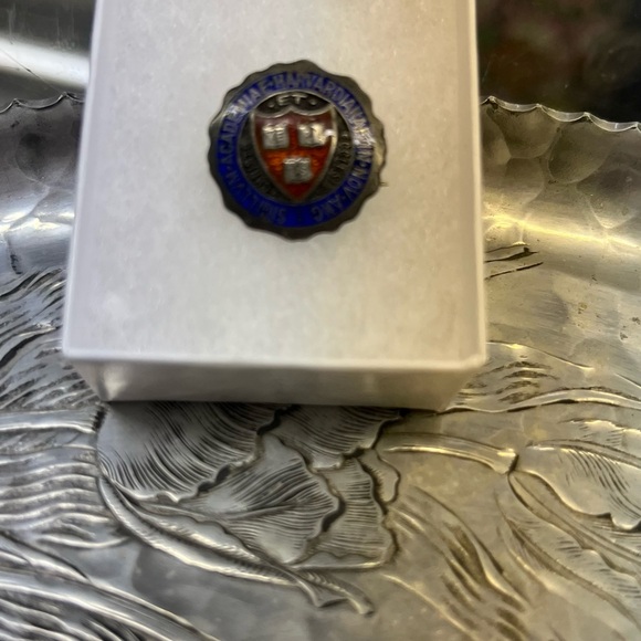 HARVARD UNIVERSITY ENAMEL - Picture 1 of 6